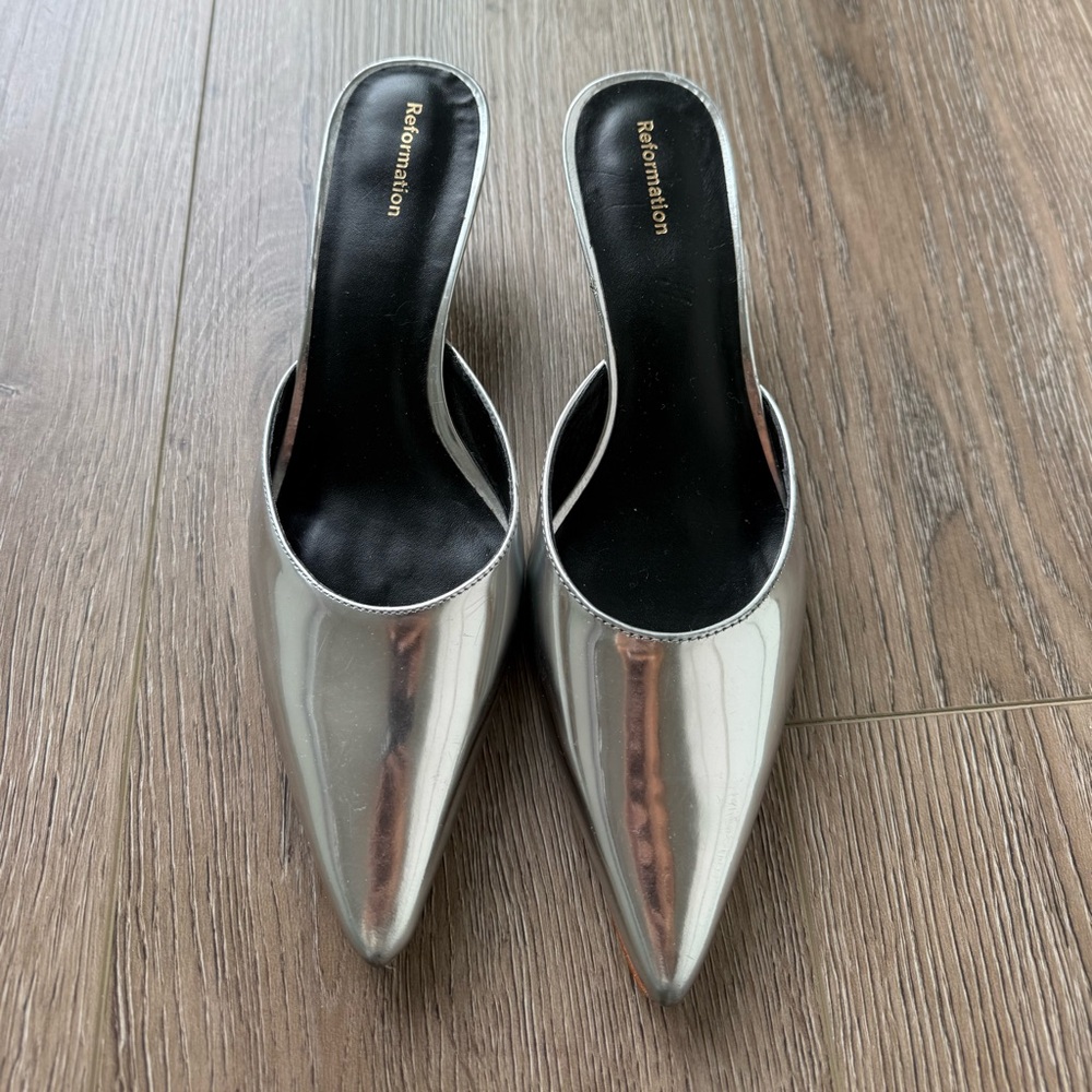 Reformation Wilda Metallic Silver Pointed Toe Mule